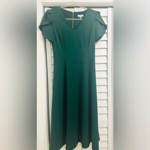 Elegant Calvin Klein Green Dress Size 10